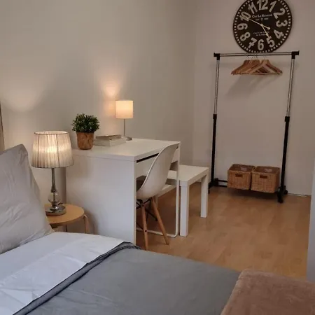 בית הארחה Double Private Center Aragon Street